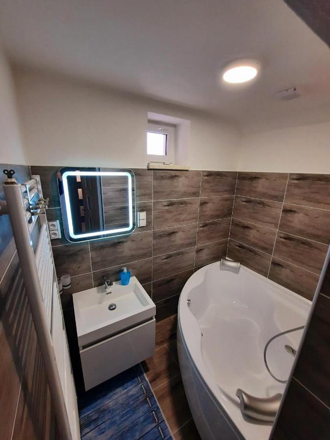 Apartman Sen Petrov ภายนอก รูปภาพ